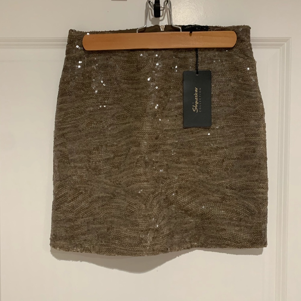 NWT SHINESTAR SKIRT